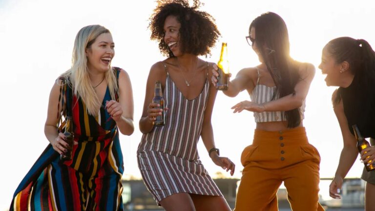 40 Heartfelt Thank You for Inviting Me to Your Party Messages